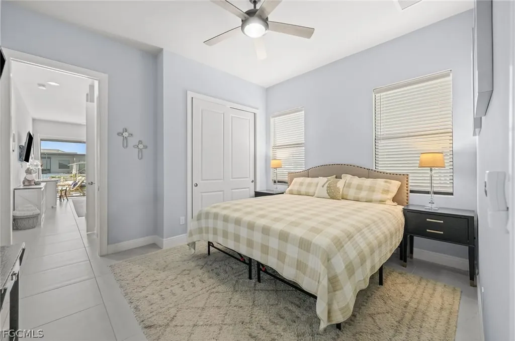 1418 NW 37th Place Cape Coral FL 33993