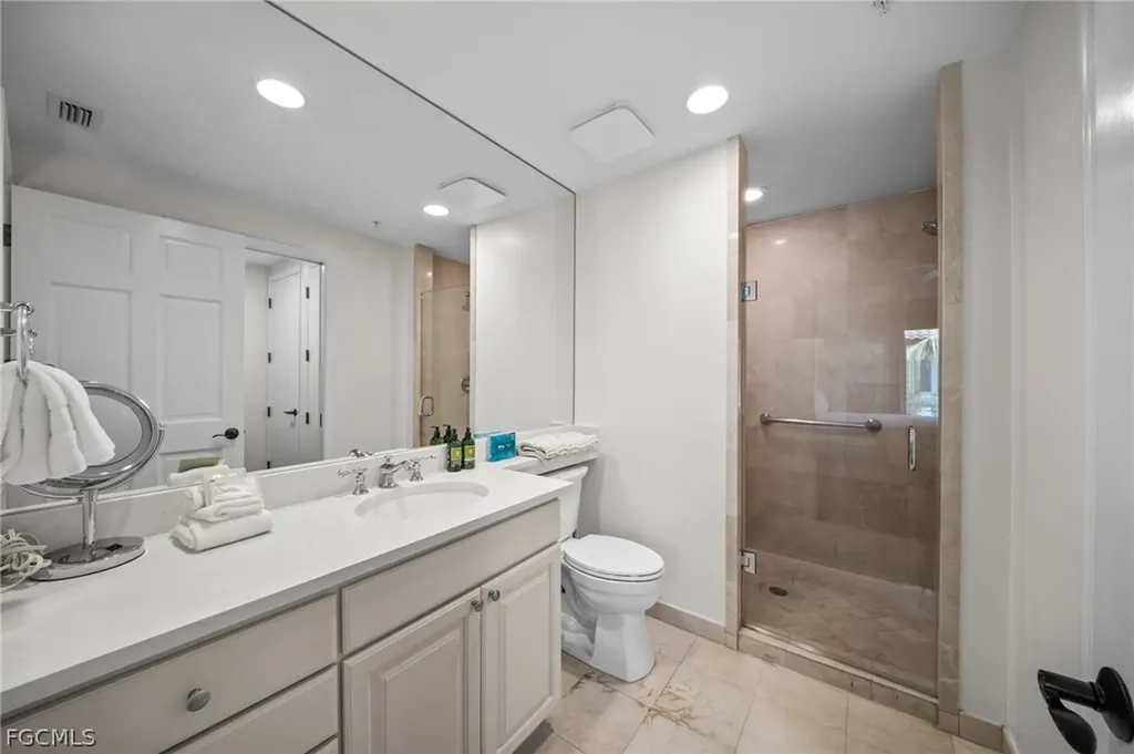 221 9th Street S Naples FL 34102