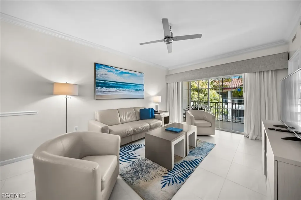 221 9th Street S Naples FL 34102