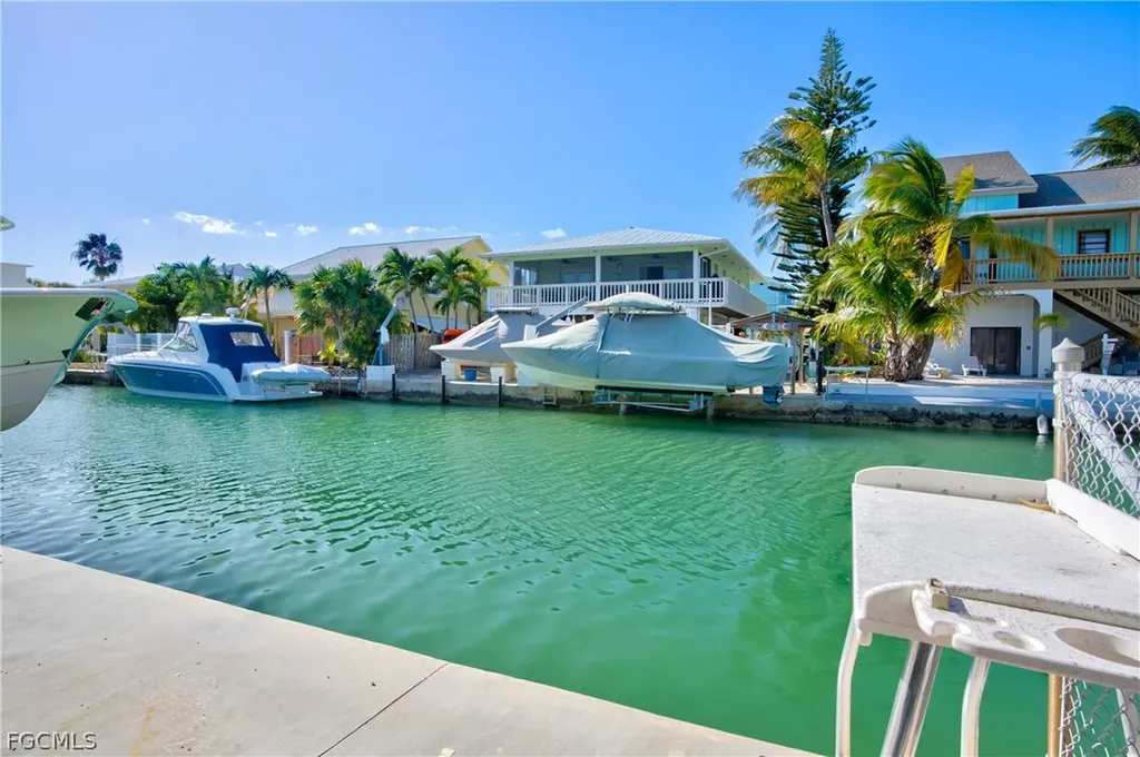 280 Airport Drive S Summerland Key FL 33042