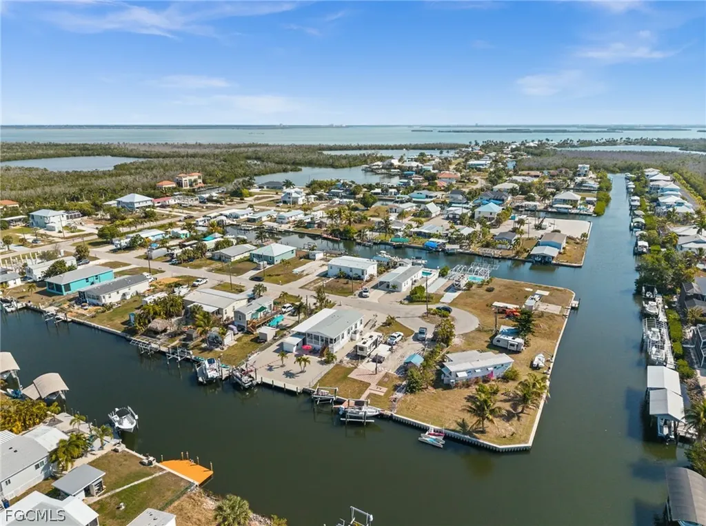 2705 Patterson Court St. James City FL 33956