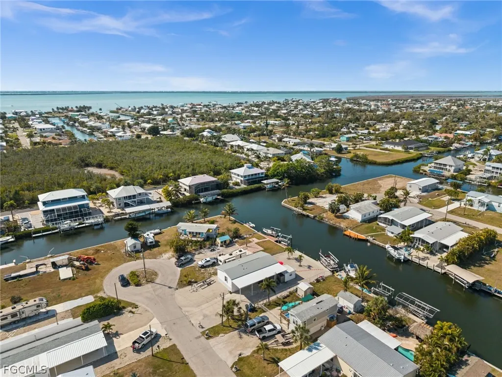 2705 Patterson Court St. James City FL 33956