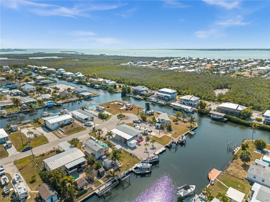 2705 Patterson Court St. James City FL 33956