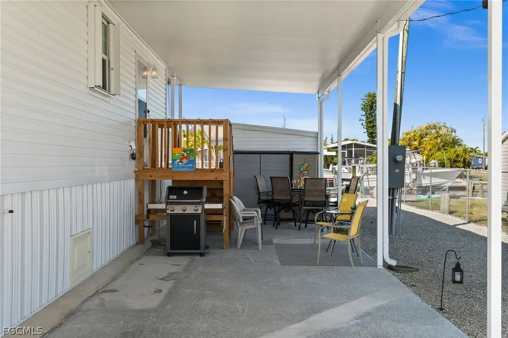 2705 Patterson Court St. James City FL 33956