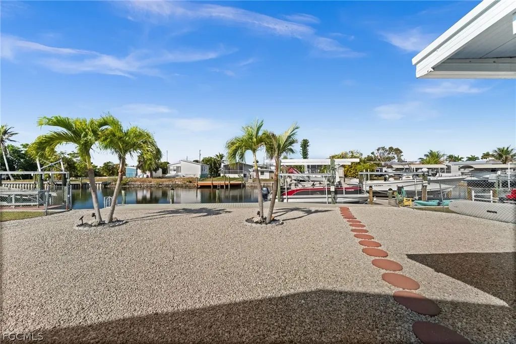 2705 Patterson Court St. James City FL 33956