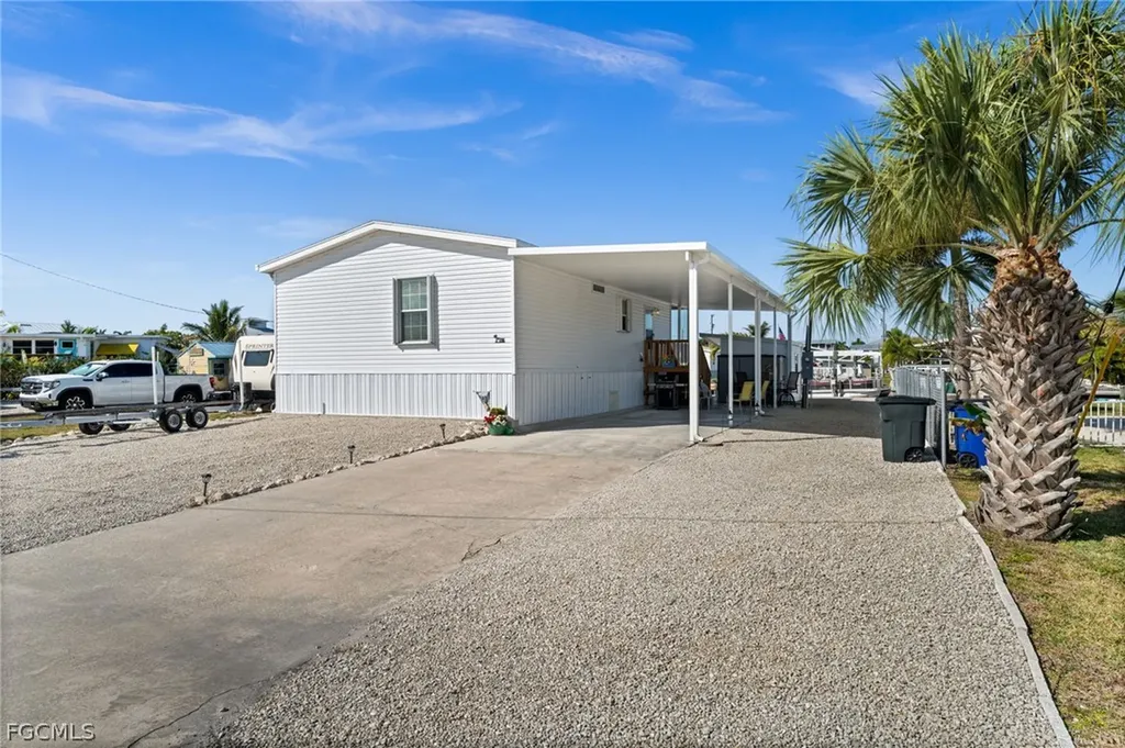 2705 Patterson Court St. James City FL 33956