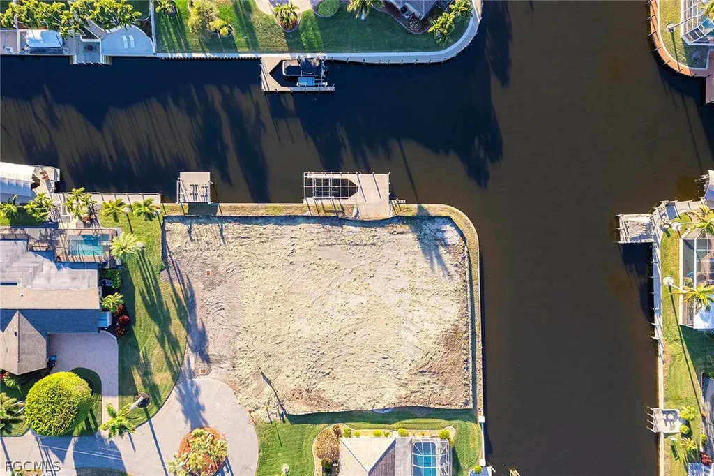 3303 SE 18th Place Cape Coral FL 33904