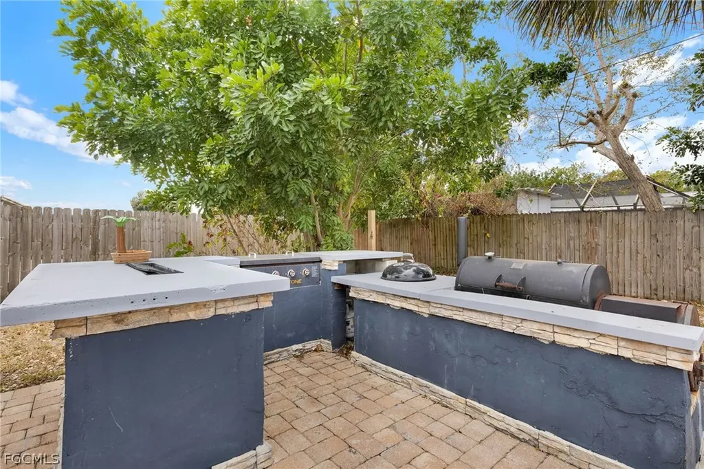 1371 Torreya Circle North Fort Myers FL 33917