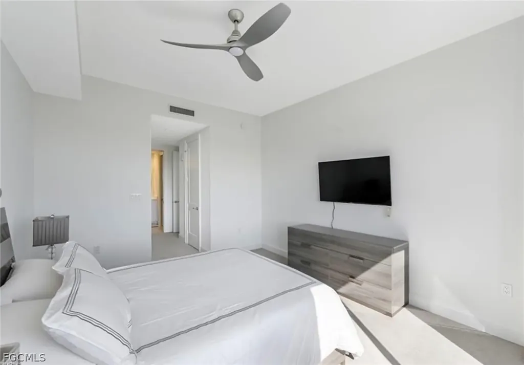 1111 Central Avenue Naples FL 34102
