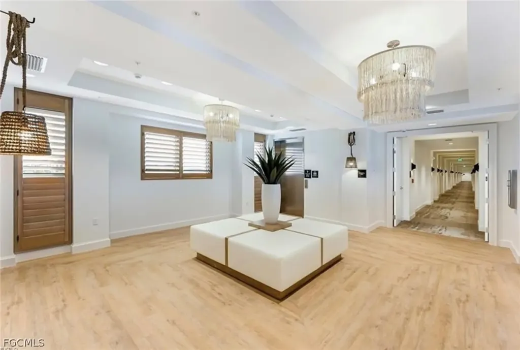 1111 Central Avenue Naples FL 34102