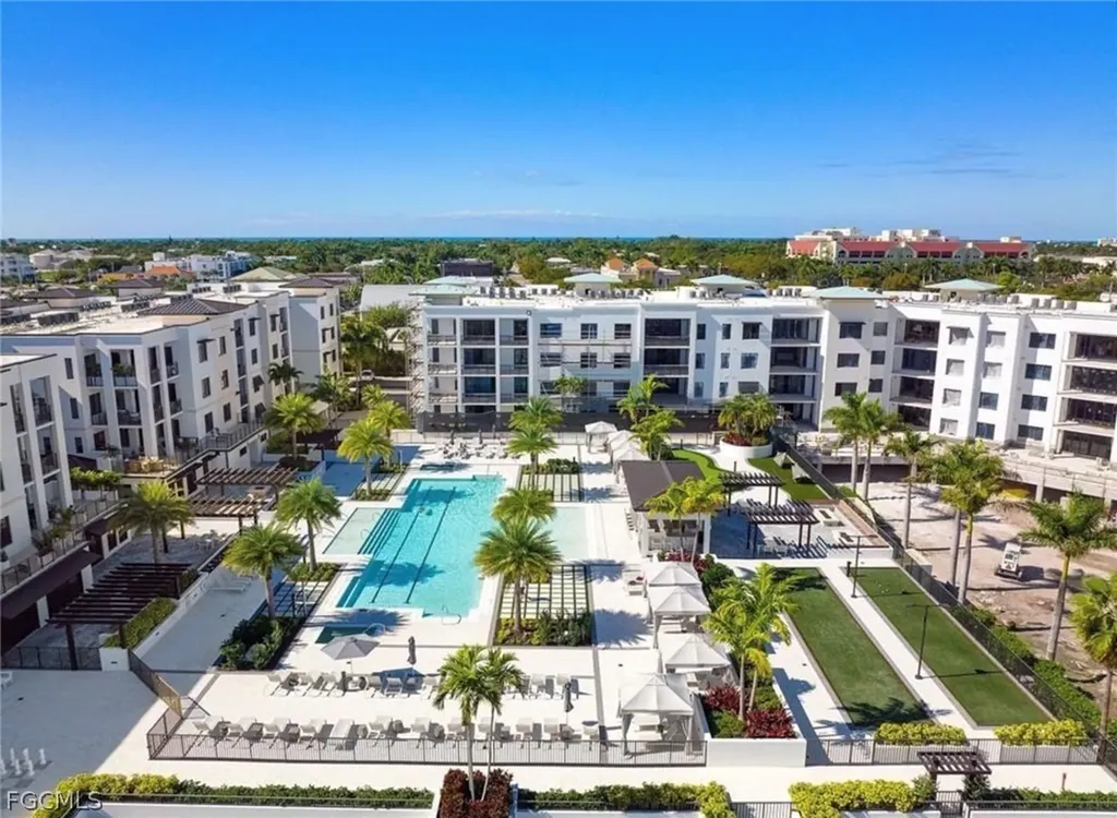 1111 Central Avenue Naples FL 34102