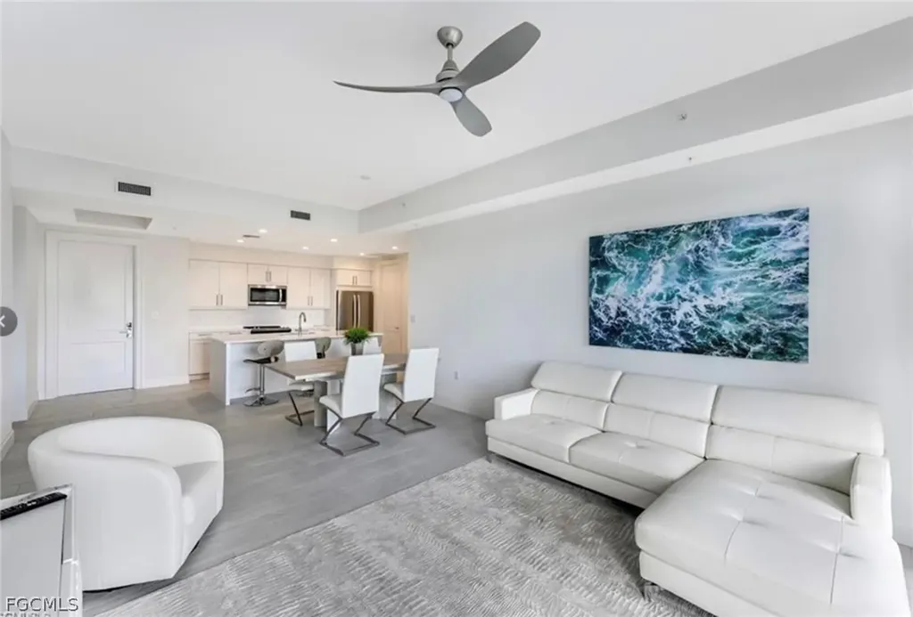 1111 Central Avenue Naples FL 34102