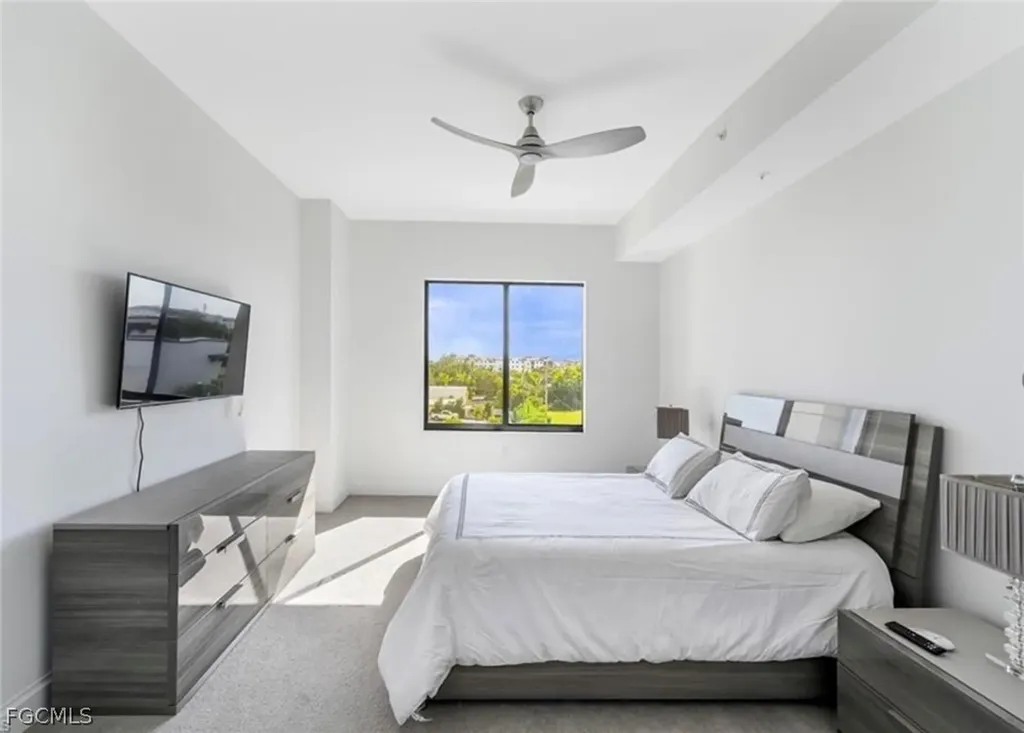 1111 Central Avenue Naples FL 34102
