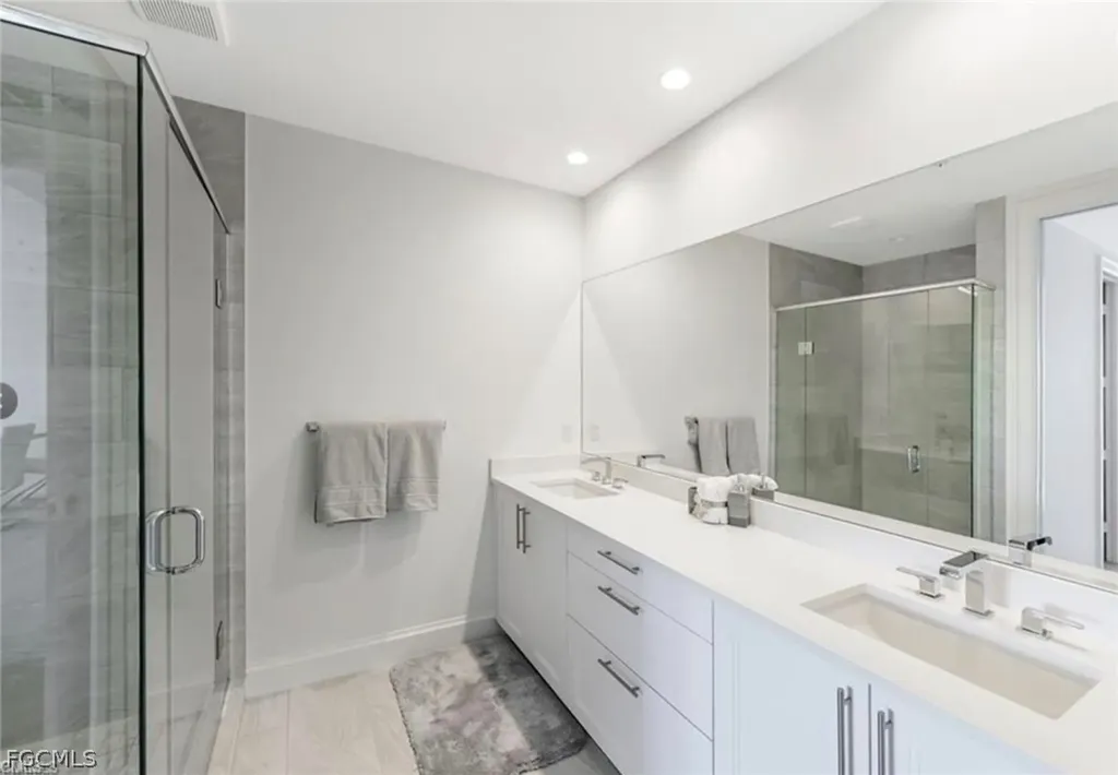 1111 Central Avenue Naples FL 34102