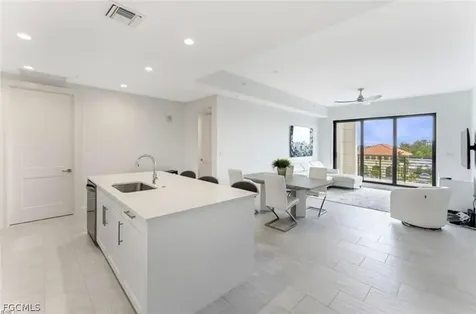 1111 Central Avenue Naples FL 34102