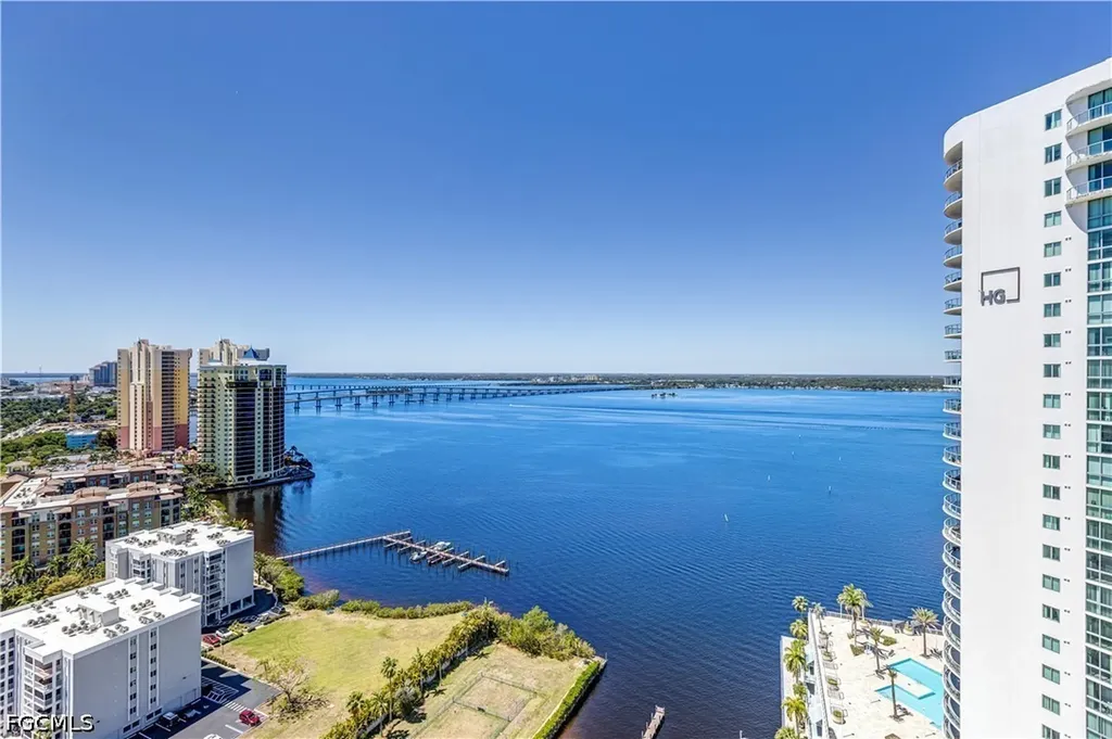 3000 Oasis Grand Boulevard Fort Myers FL 33916