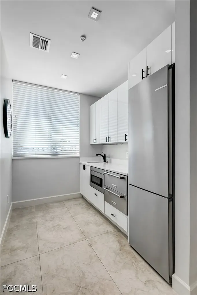 3000 Oasis Grand Boulevard Fort Myers FL 33916