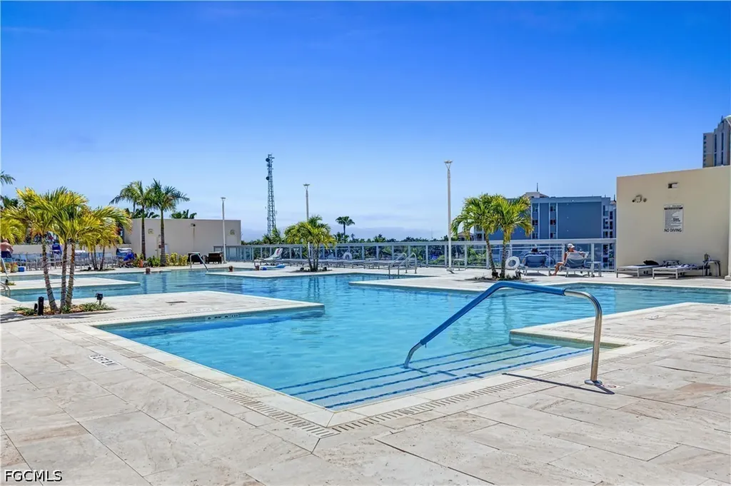 3000 Oasis Grand Boulevard Fort Myers FL 33916