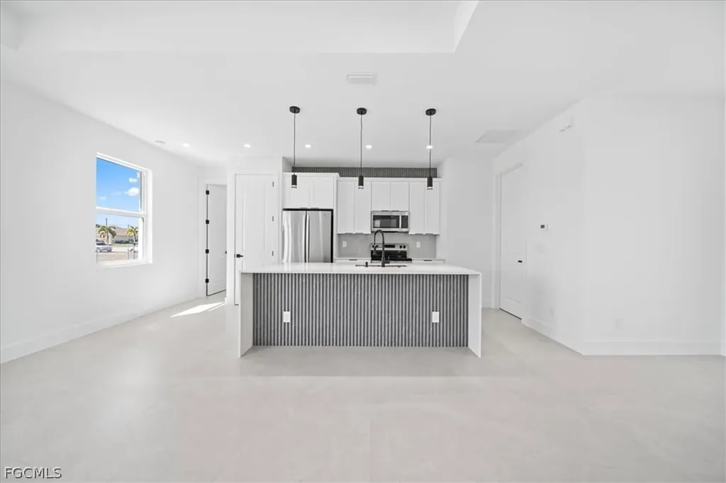 2724 NW 21st Street Cape Coral FL 33993