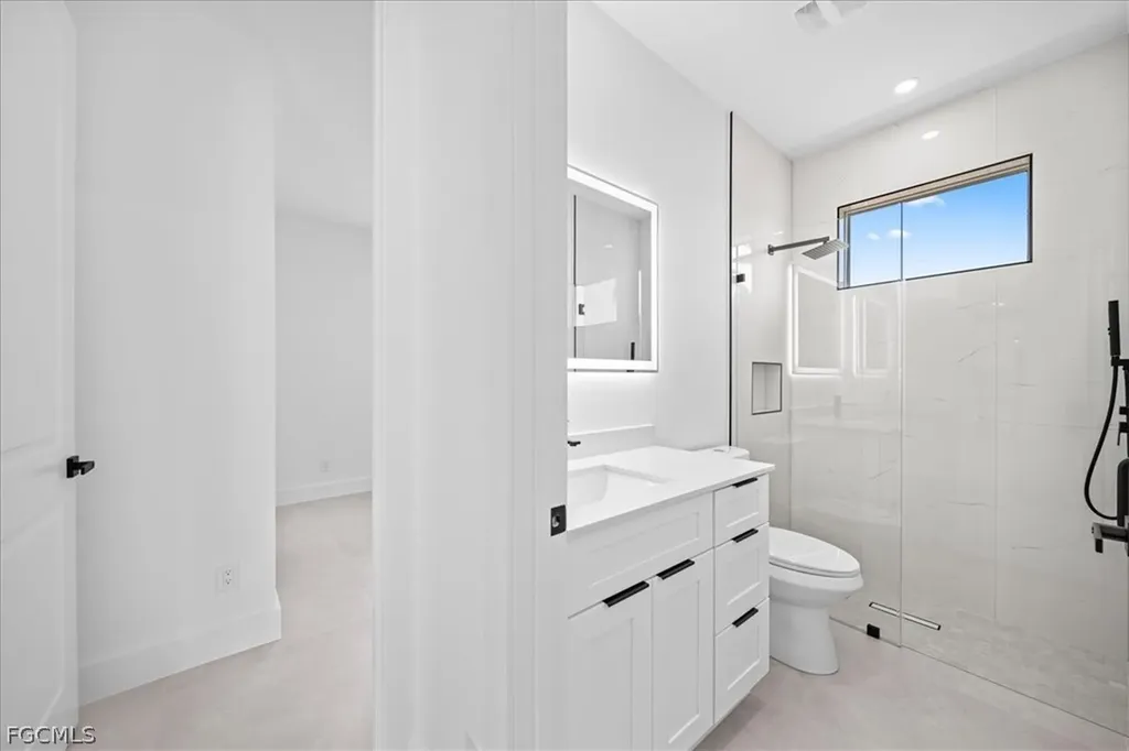 2724 NW 21st Street Cape Coral FL 33993