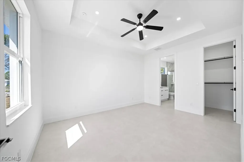 2724 NW 21st Street Cape Coral FL 33993