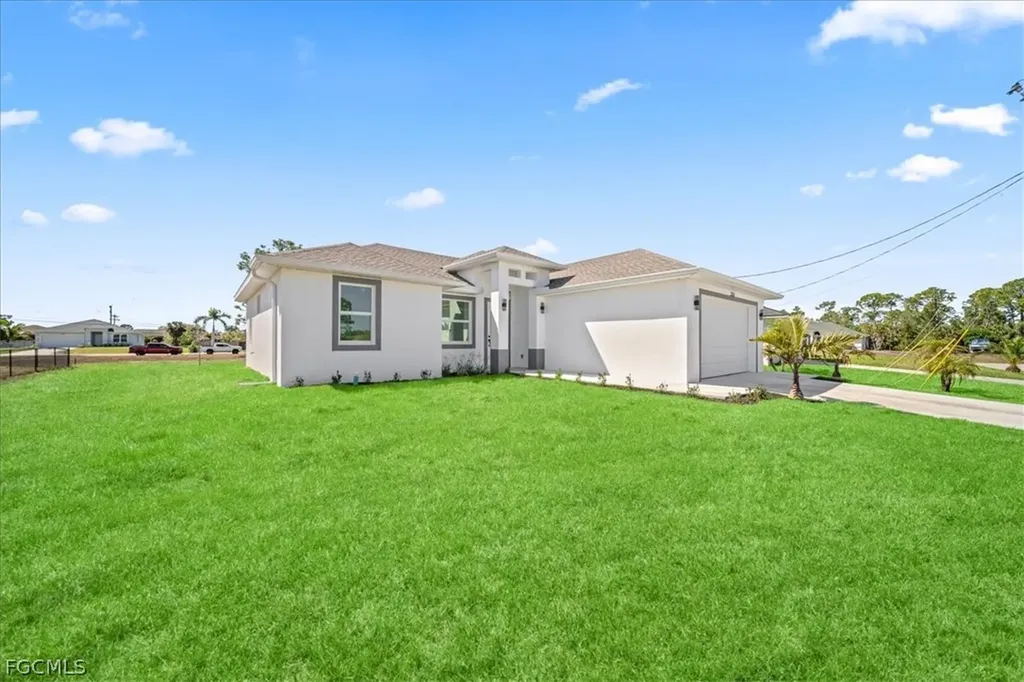 2724 NW 21st Street Cape Coral FL 33993