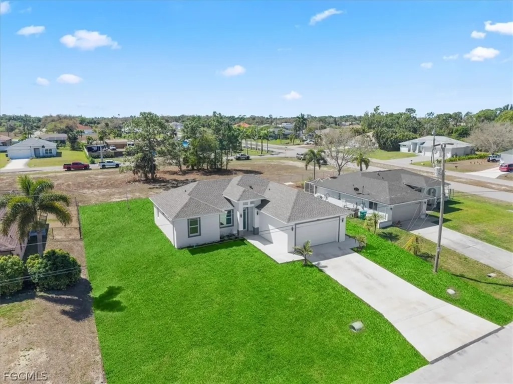 2724 NW 21st Street Cape Coral FL 33993