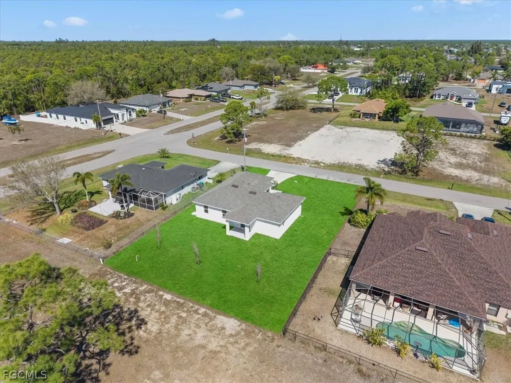 2724 NW 21st Street Cape Coral FL 33993