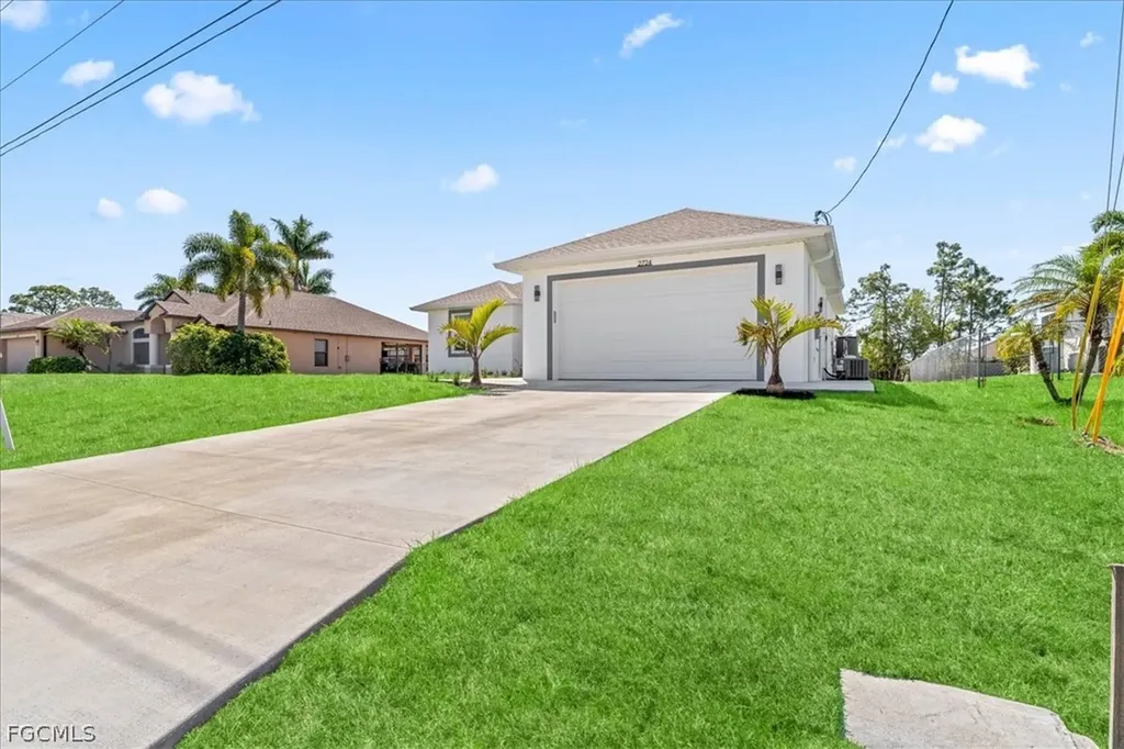2724 NW 21st Street Cape Coral FL 33993