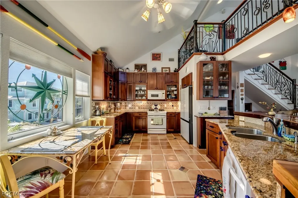 2702 Bruce Street Matlacha FL 33993