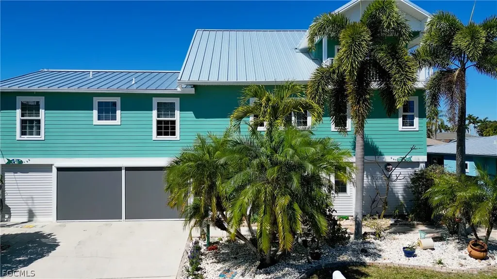 2702 Bruce Street Matlacha FL 33993