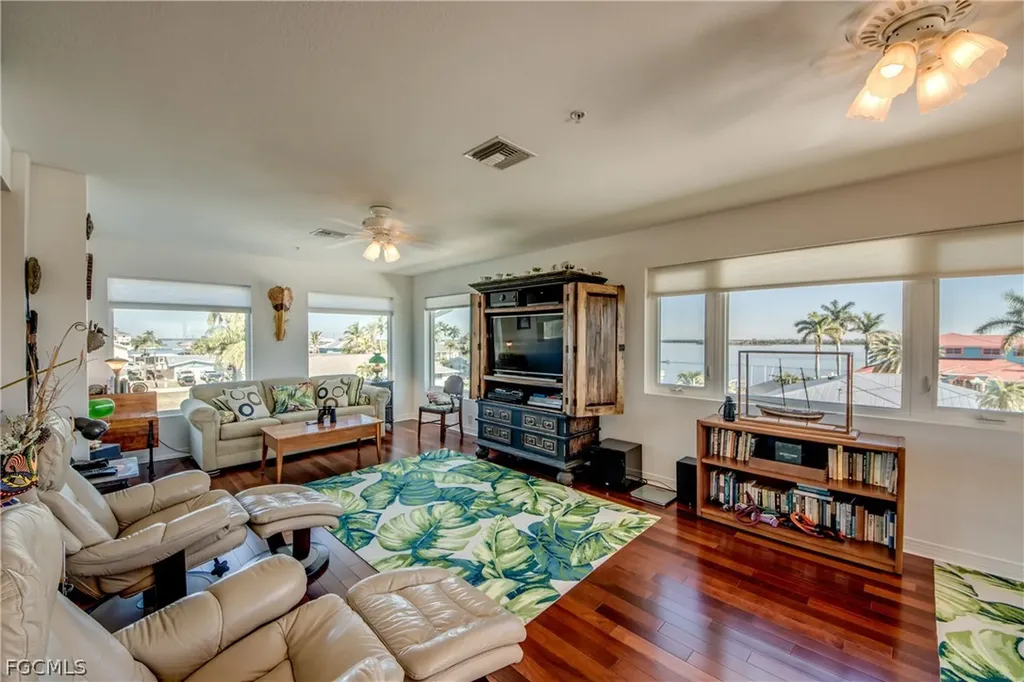 2702 Bruce Street Matlacha FL 33993