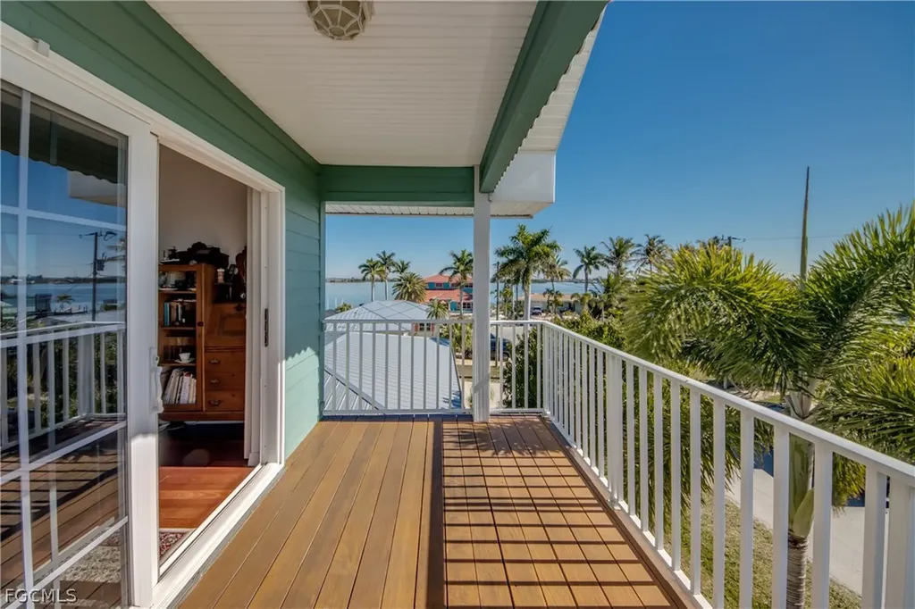 2702 Bruce Street Matlacha FL 33993