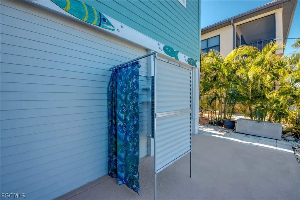 2702 Bruce Street Matlacha FL 33993