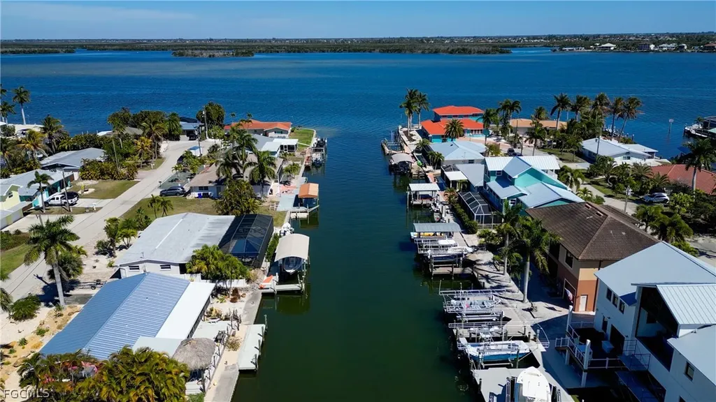 2702 Bruce Street Matlacha FL 33993