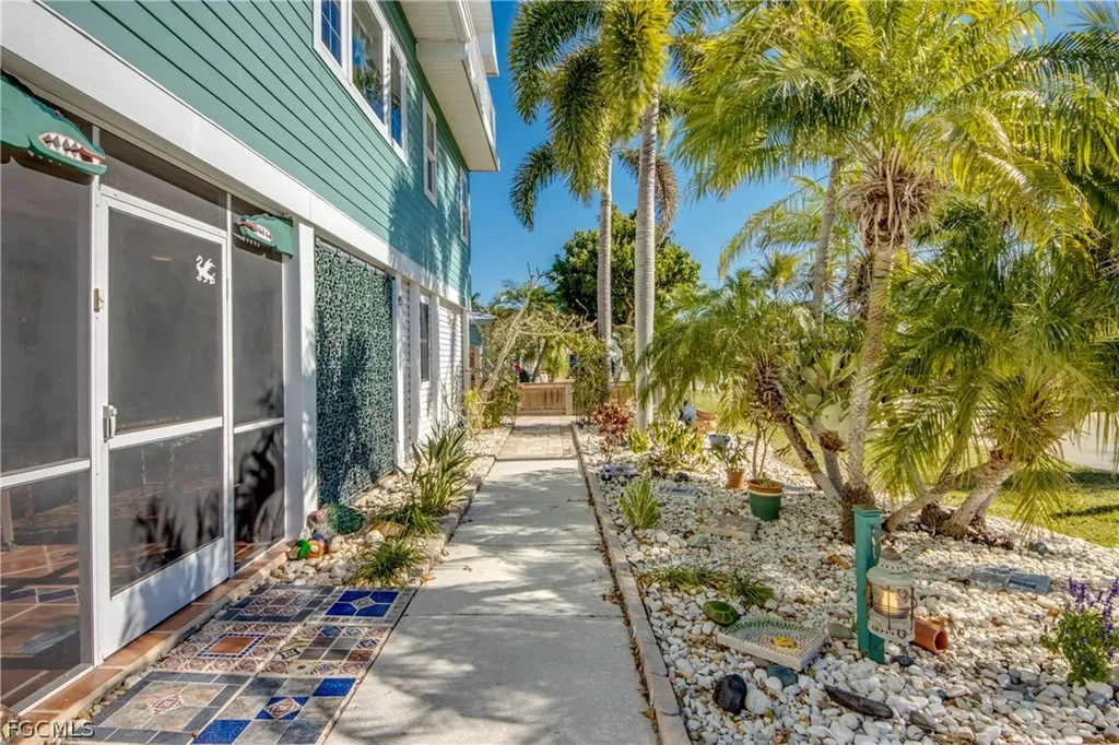 2702 Bruce Street Matlacha FL 33993