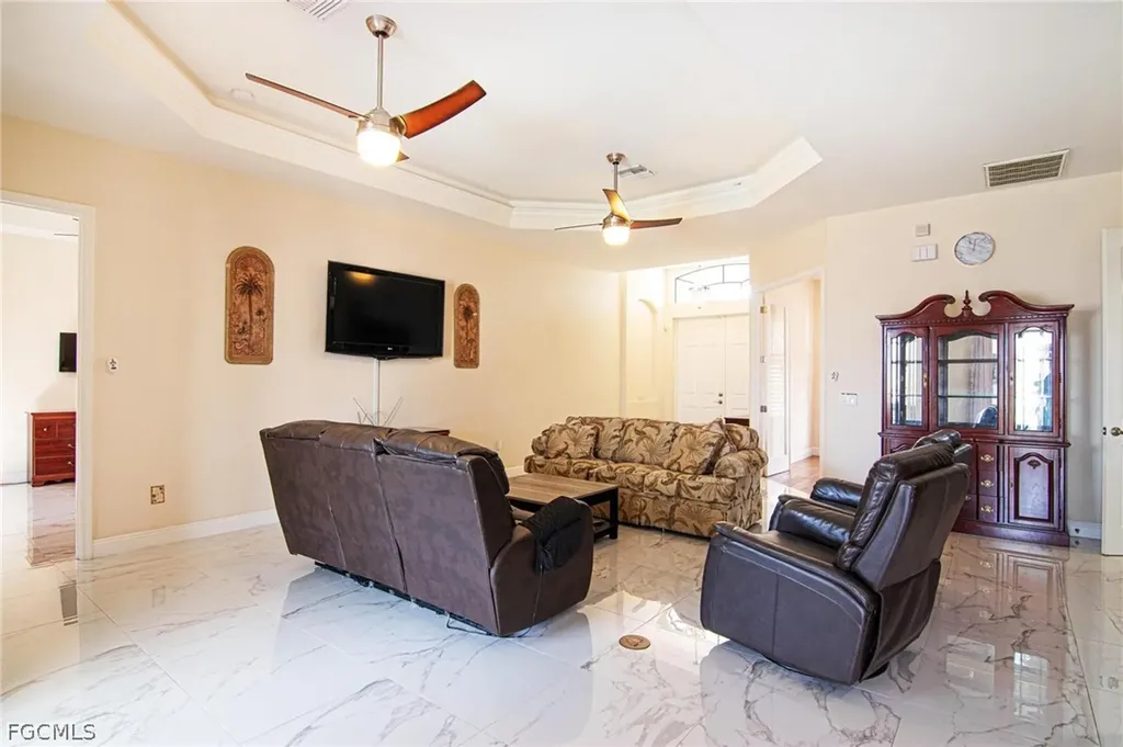 2123 NW 41st Place Cape Coral FL 33993