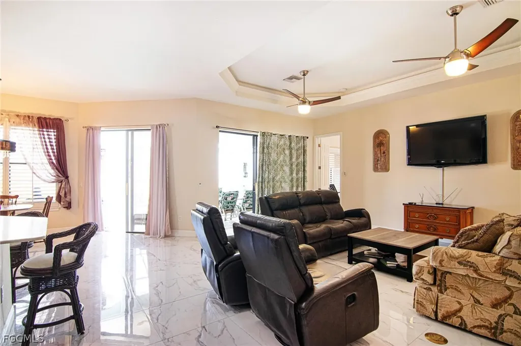 2123 NW 41st Place Cape Coral FL 33993