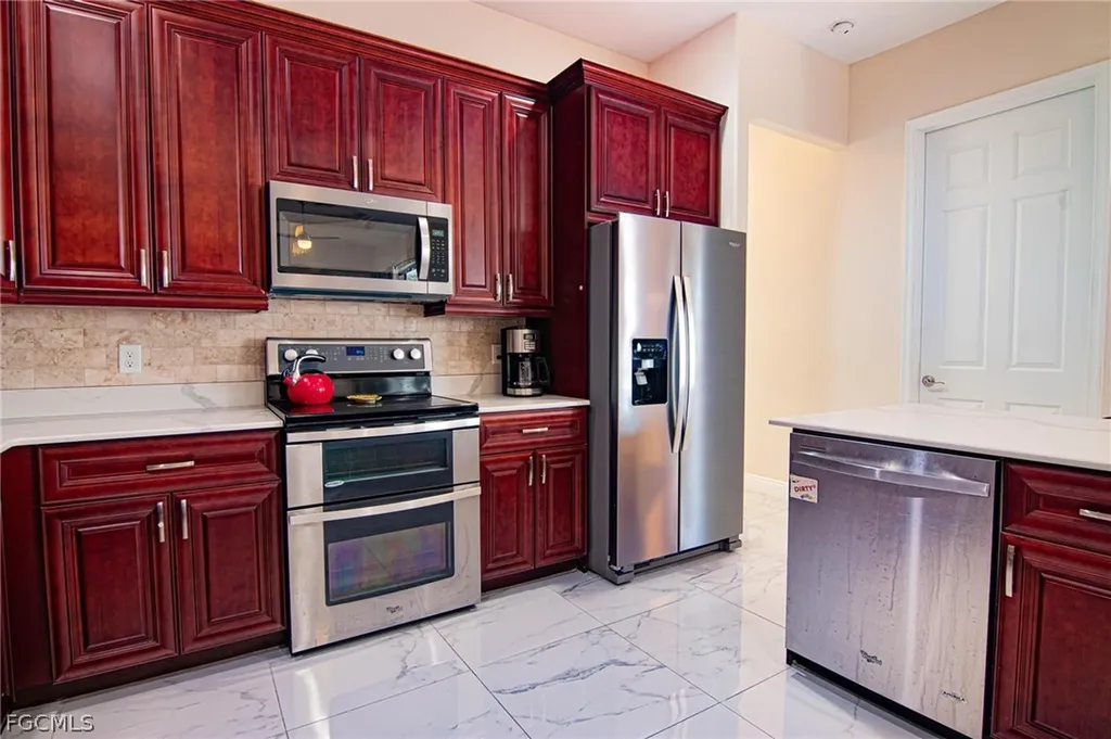 2123 NW 41st Place Cape Coral FL 33993