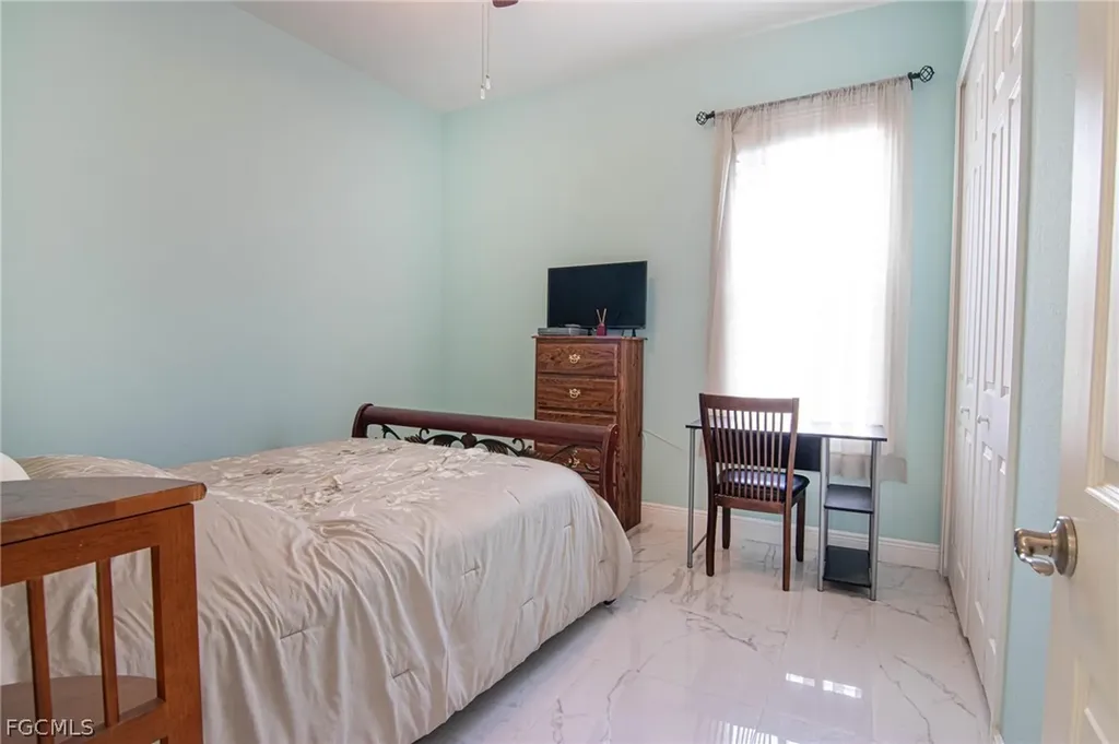 2123 NW 41st Place Cape Coral FL 33993