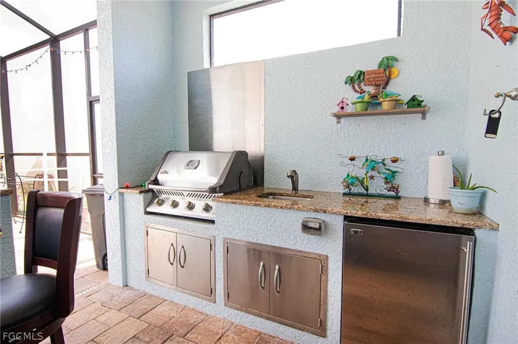 2123 NW 41st Place Cape Coral FL 33993