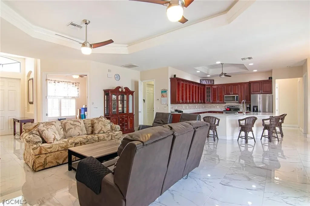 2123 NW 41st Place Cape Coral FL 33993