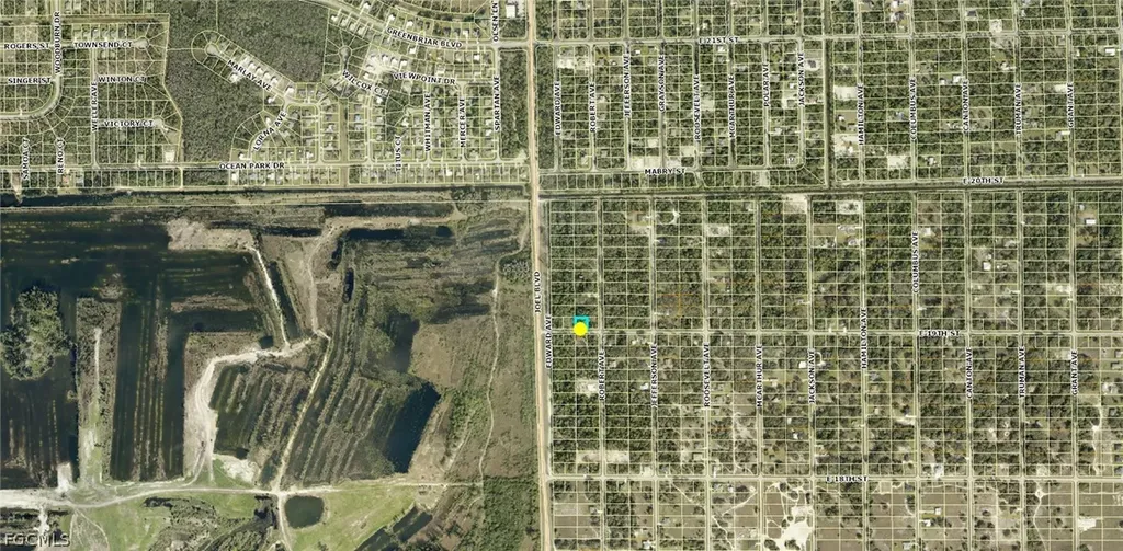 2405 E 19th Street Lehigh Acres FL 33972