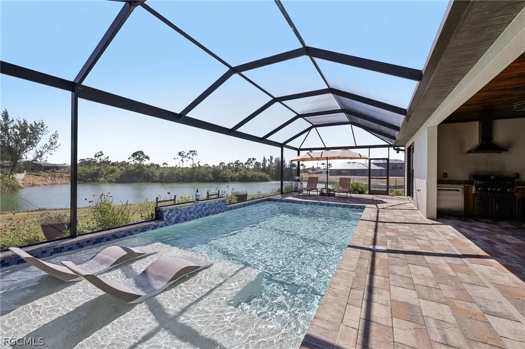 3017 NW 18th Avenue Cape Coral FL 33993
