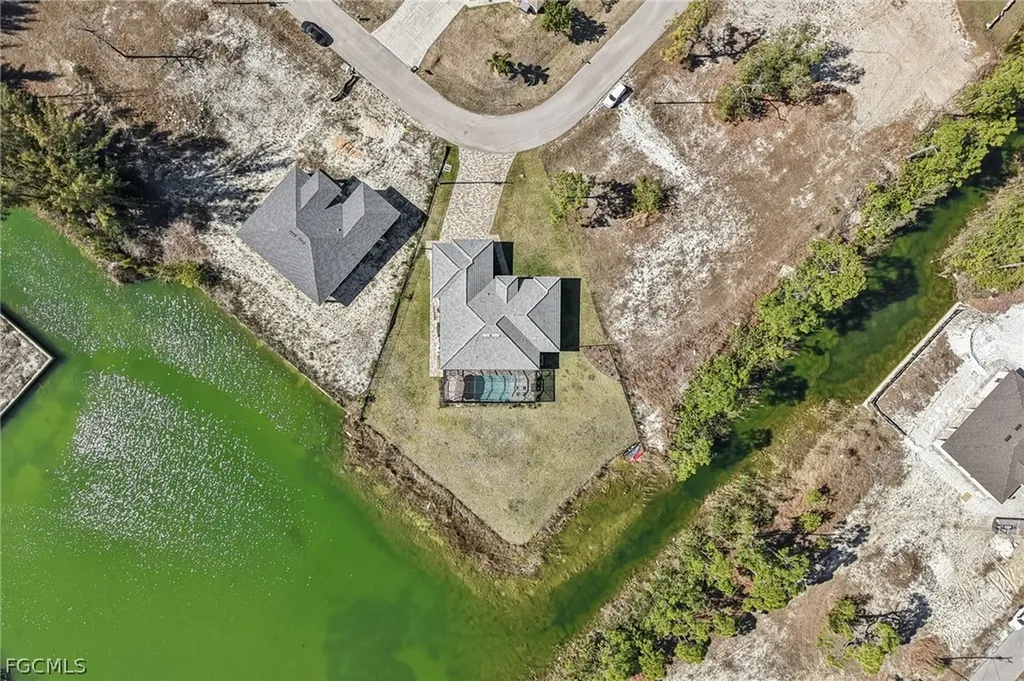 3017 NW 18th Avenue Cape Coral FL 33993