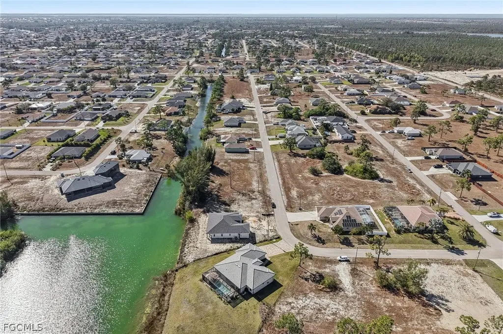 3017 NW 18th Avenue Cape Coral FL 33993