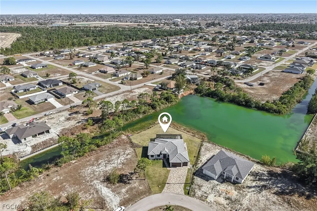 3017 NW 18th Avenue Cape Coral FL 33993