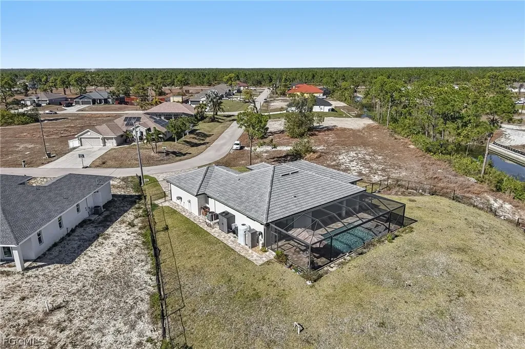 3017 NW 18th Avenue Cape Coral FL 33993
