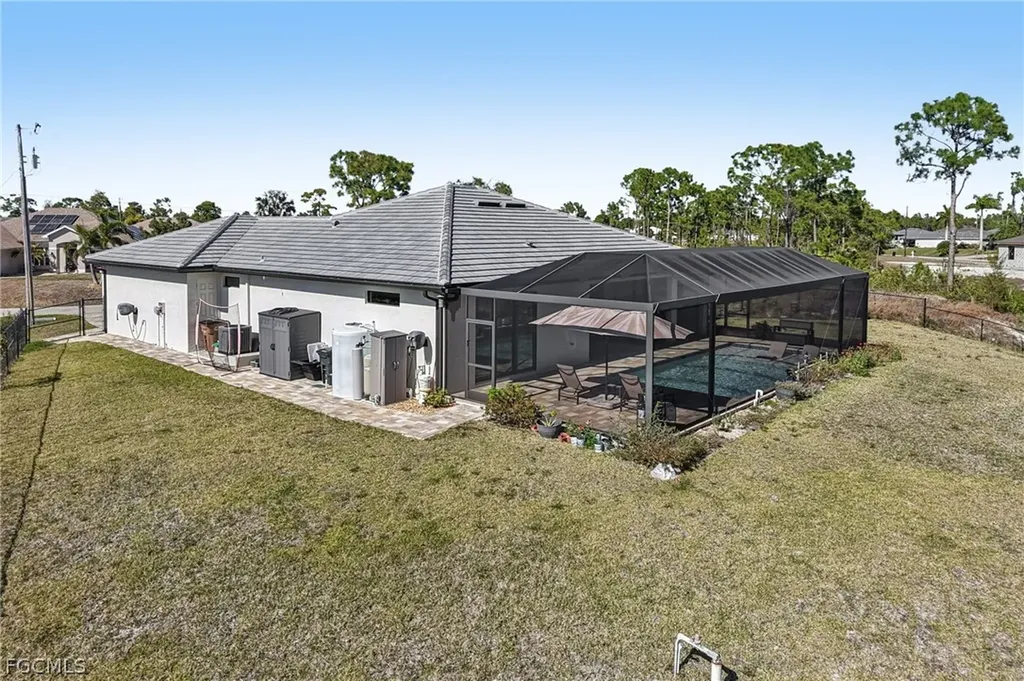 3017 NW 18th Avenue Cape Coral FL 33993