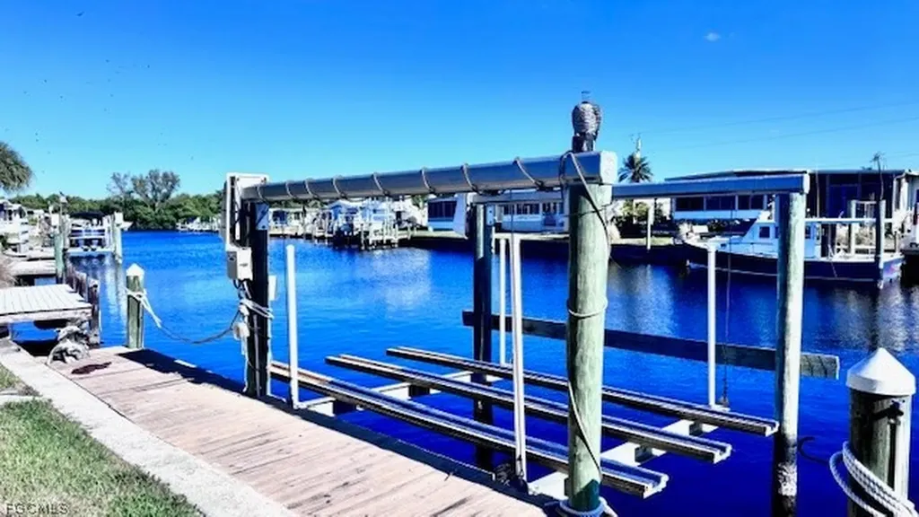 14669 Paul Revere Loop North Fort Myers FL 33917